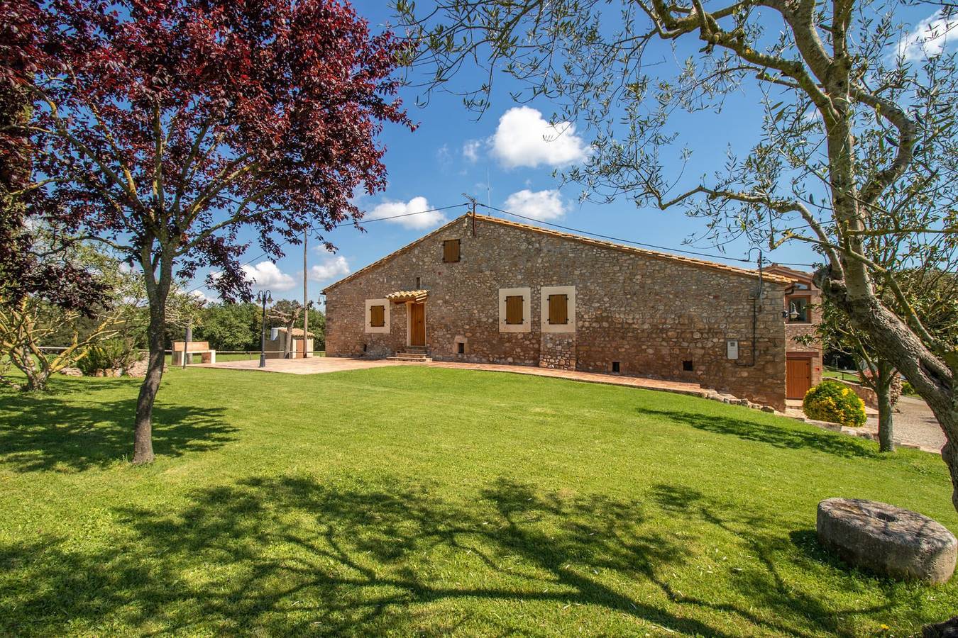 Casa rurale 'Cal Parent' con vista montagna, Wi-Fi e aria condizionata in Vilademuls, Pla de l'Estany