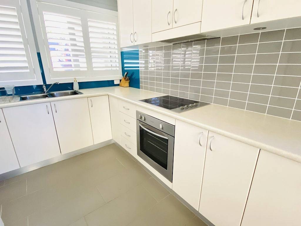 Memories Lakehouse at Dalmeny - pet friendly, waterfront, Sunday check out 3pm! in Dalmeny, New South Wales