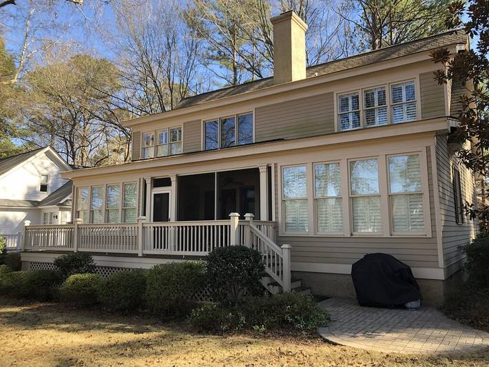 Vacation rental for 8 people, with terrace and pool, with pets in Lake Oconee