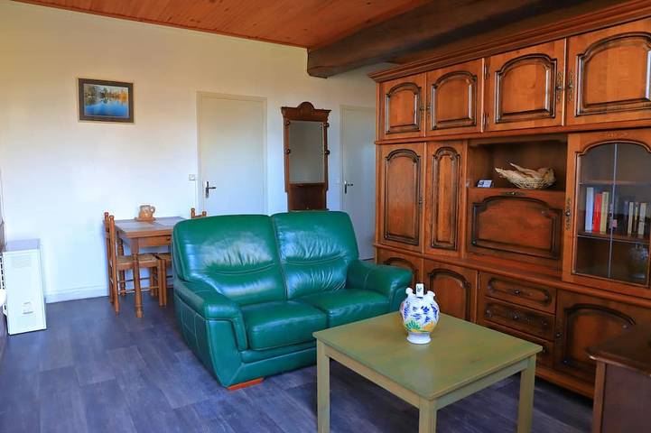 Ganze Wohnung, Gite in the Loiret, near the Loire, on the banks of the Briare canal. in Ouzouer-sur-Trézée, Montargis und Umgebung
