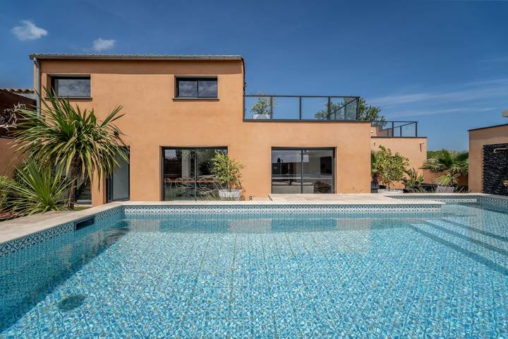 Location de vacances pour 10 personnes, avec jardin à Mirepeisset