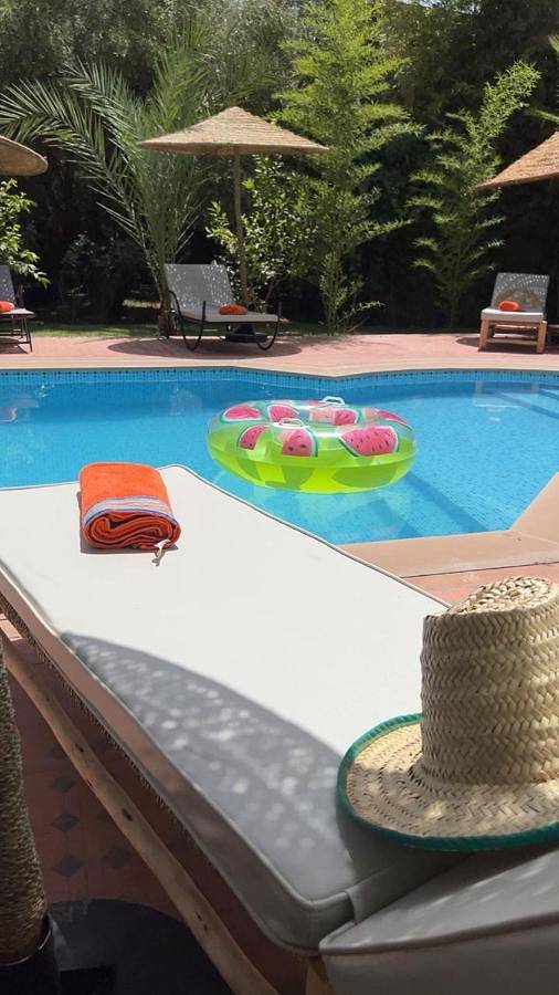 Chambre d’hôte pour 2 personnes, avec piscine et jardin