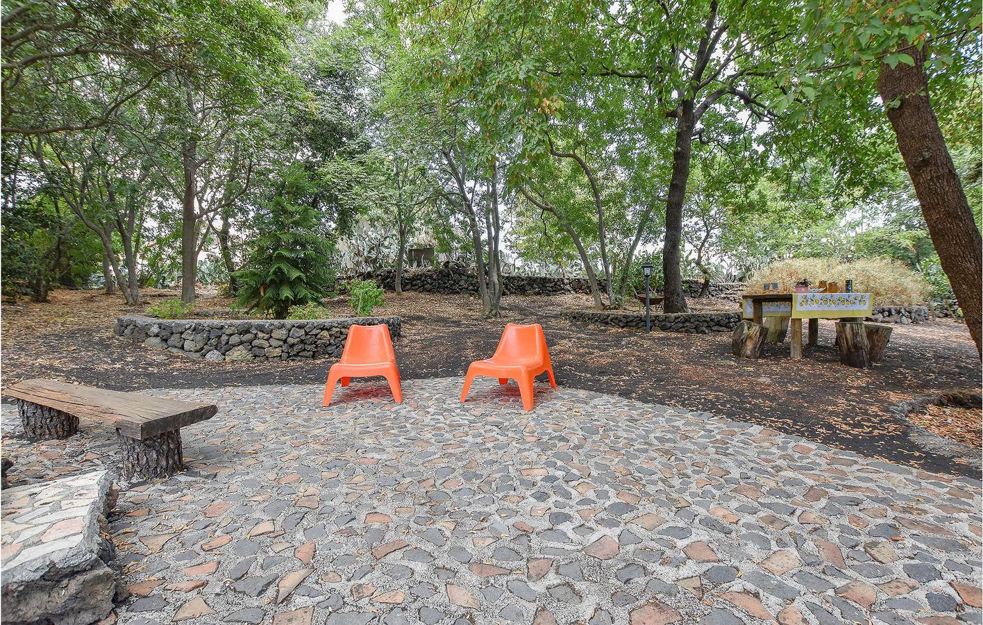 Zonnig toevluchtsoord: Modern appartement van 140m² met zwembad in Santa Venerina, Etna