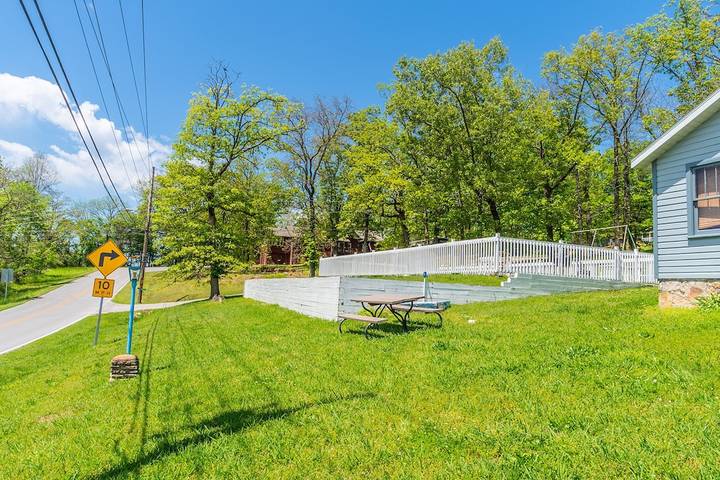 Blockhütte für 5 Personen, mit Garten und Terrasse - 1