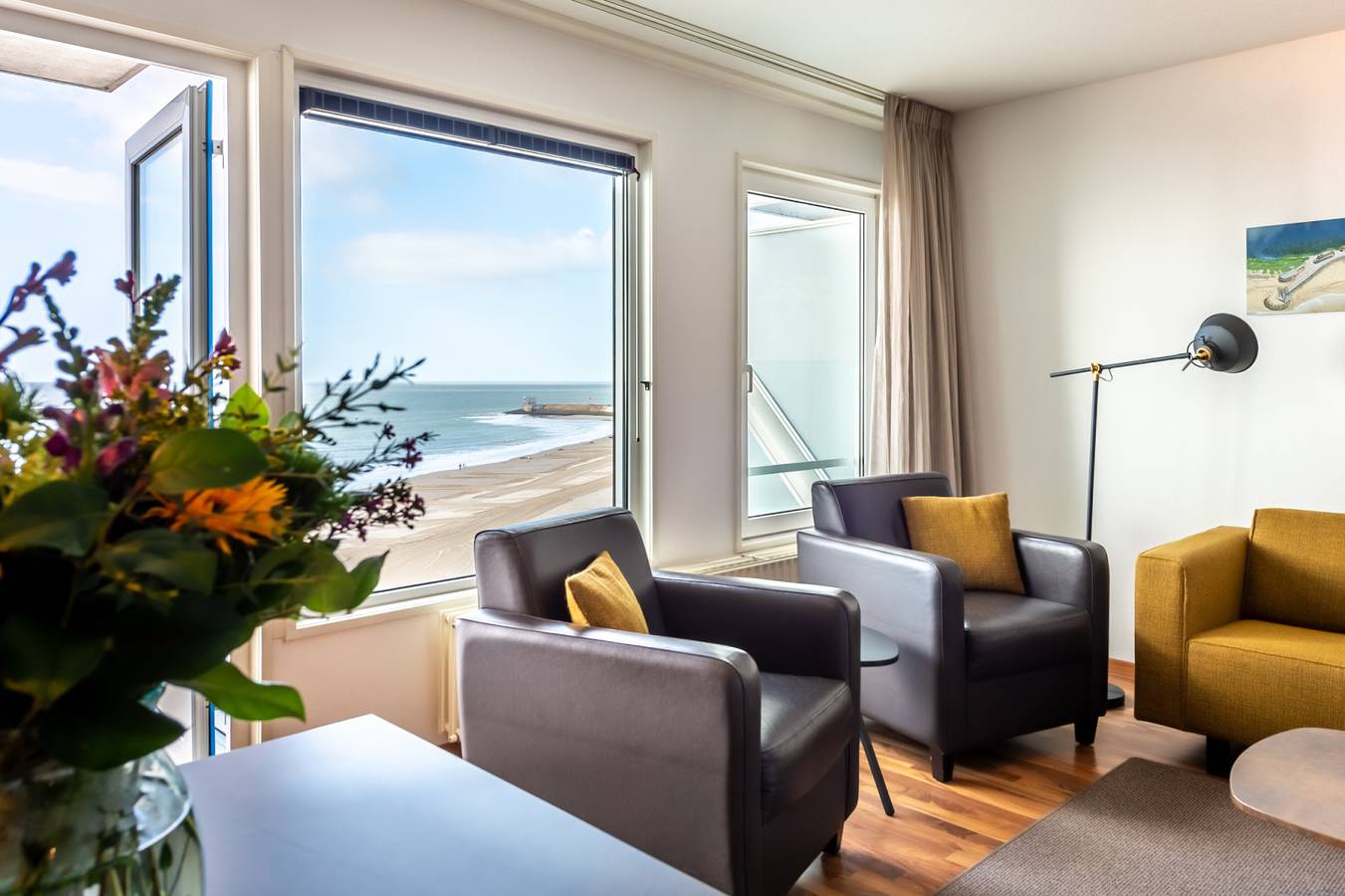 Ganze Wohnung, Drei-Personen Strandapartment mit Meerblick am Boulevard van Vlissingen in Vlissingen, Walcheren