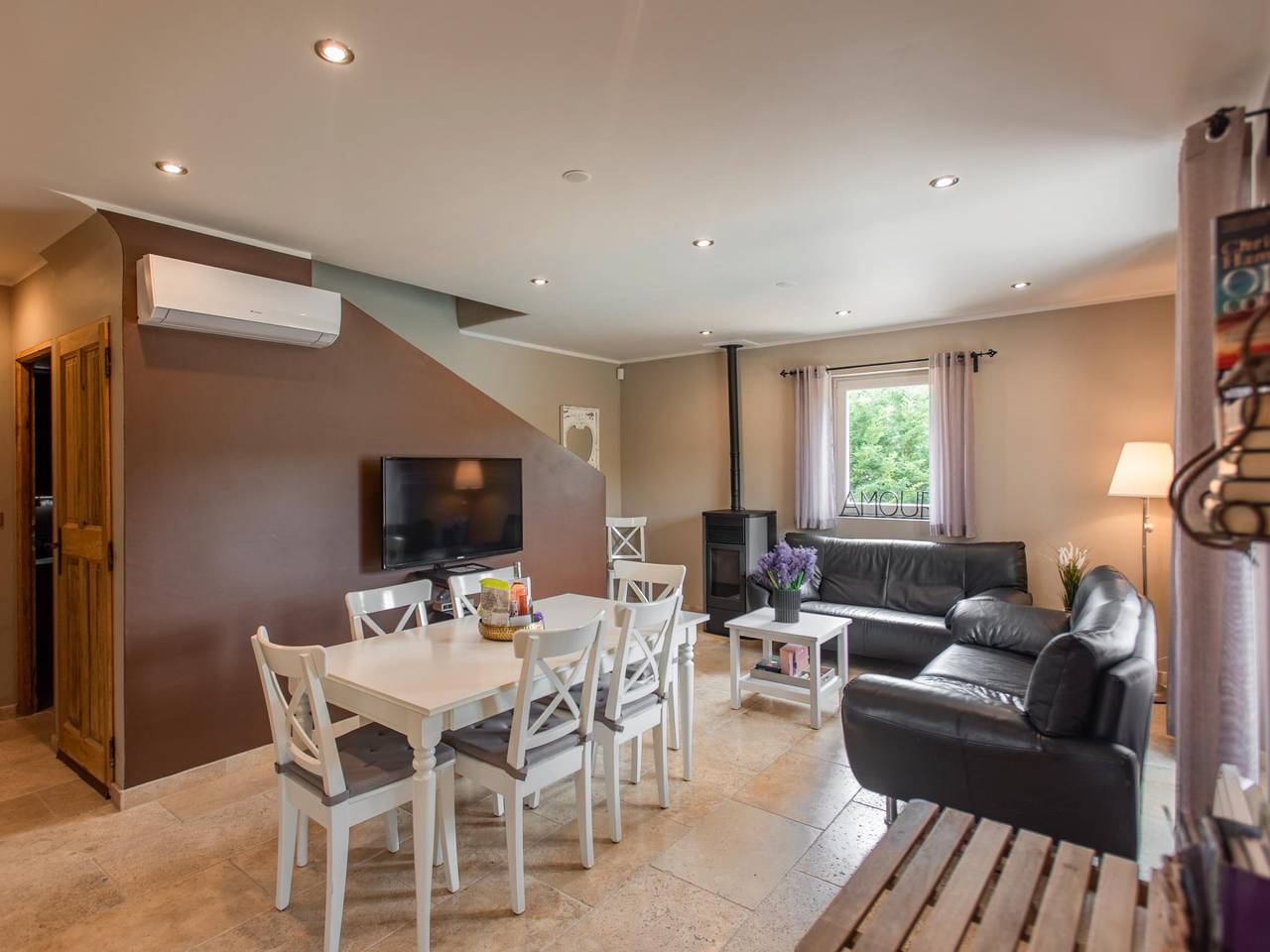 Villa with heated pool & air conditioning in APT, Parque natural regional del Luberon
