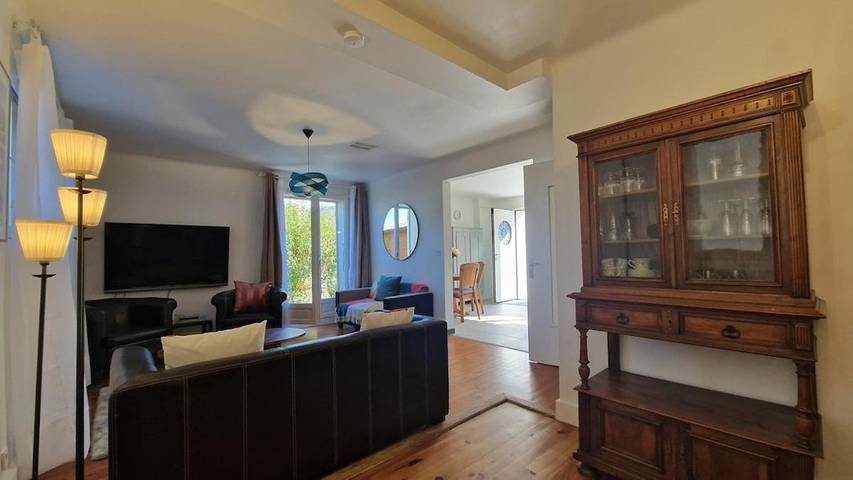 Location de vacances pour 6 personnes, avec vue sur le lac ainsi que vue et jardin à Neuvecelle - 4