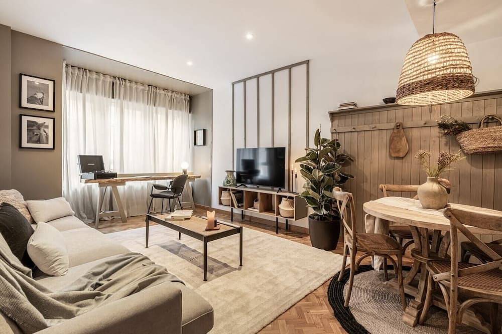 Entire apartment, Indalo - 2 bedrooms in Castilla in Tetuán, Madrid