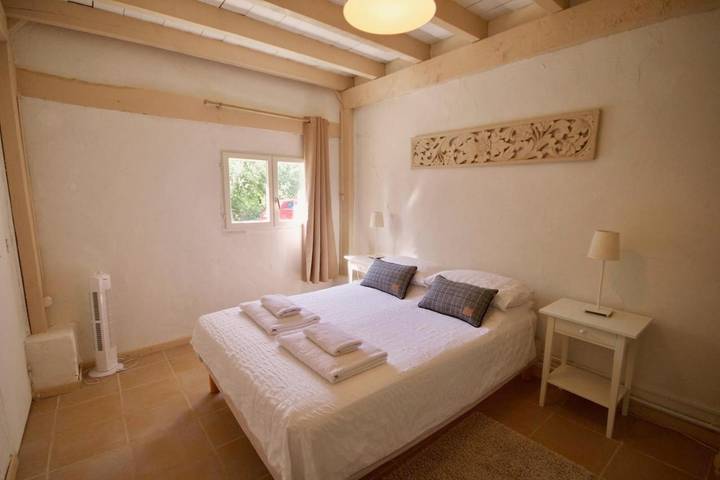 Maison d’hôte pour 3 personnes, avec vue ainsi que jardin et piscine à Sarlat-la-Canéda - 3