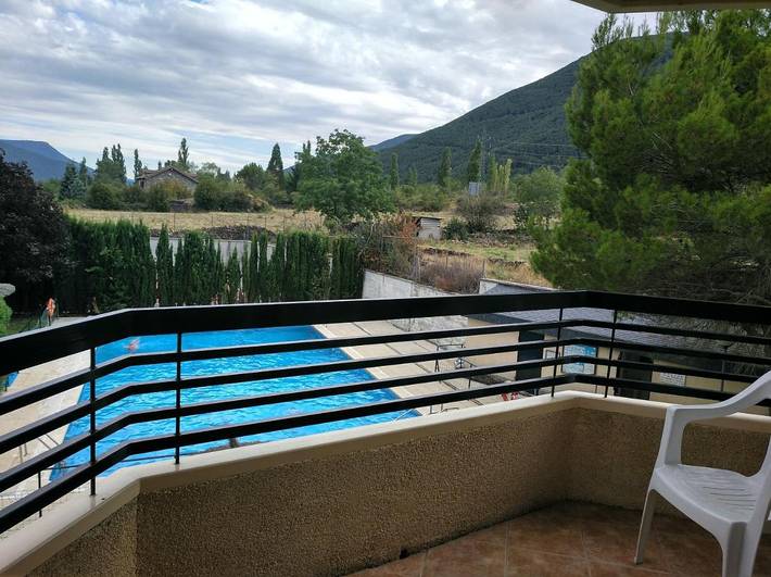 Appartement de vacances pour 6 personnes, avec vue ainsi que jardin et piscine, animaux acceptés - 1