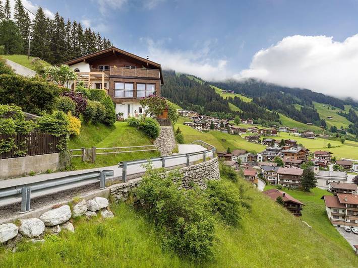 Ferienwohnung für 6 Personen, mit Terrasse und Garten in Vorderlanersbach