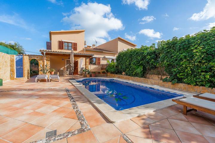 Finca für 6 Personen, mit Balkon und Terrasse sowie Garten in Calvià