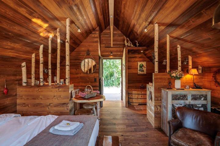 Gîte pour 2 personnes, avec terrasse ainsi que jardin et vue sur le lac à Mettet - 4