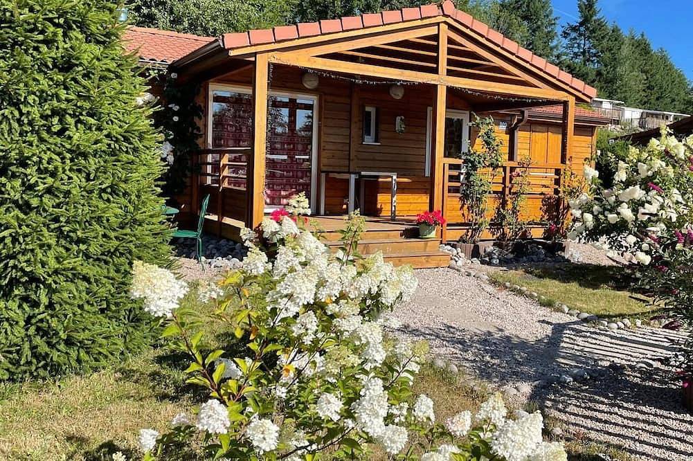 Le Petit Chalet Des Vosges (near Gerardmer) in Corcieux, Parque natural regional de los Ballons des Vosges