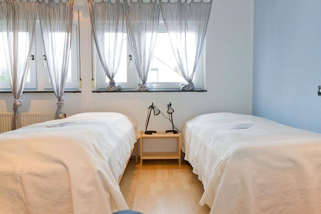 Ganze Wohnung, Gästehaus Streich Refrath, Bergisch Gladbach in Bergisch Gladbach, Rheinisch-Bergischer Kreis