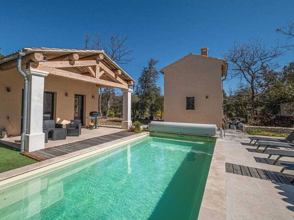 Casa de vacaciones con 2 dormitorios in Saint-Saturnin-lès-Apt, Parque natural regional del Luberon