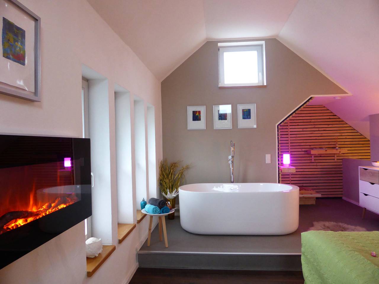 Ferienwohnung Küken - Fewo "Küken" Designwohnung mit freistehender Badewanne und offener Infrarot-Nische in Winterberg, Hochsauerlandkreis