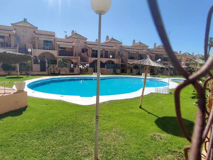 Ganze Ferienwohnung, Ferienwohnung für 6 Personen mit Terrasse in Playa La Barrosa, Chiclana de la Frontera