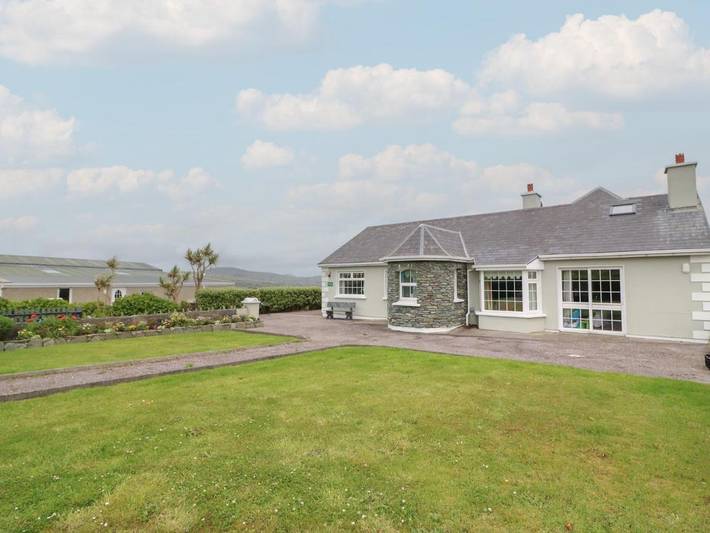 Holiday rental for 8 people, with Garden and View in Portmagee