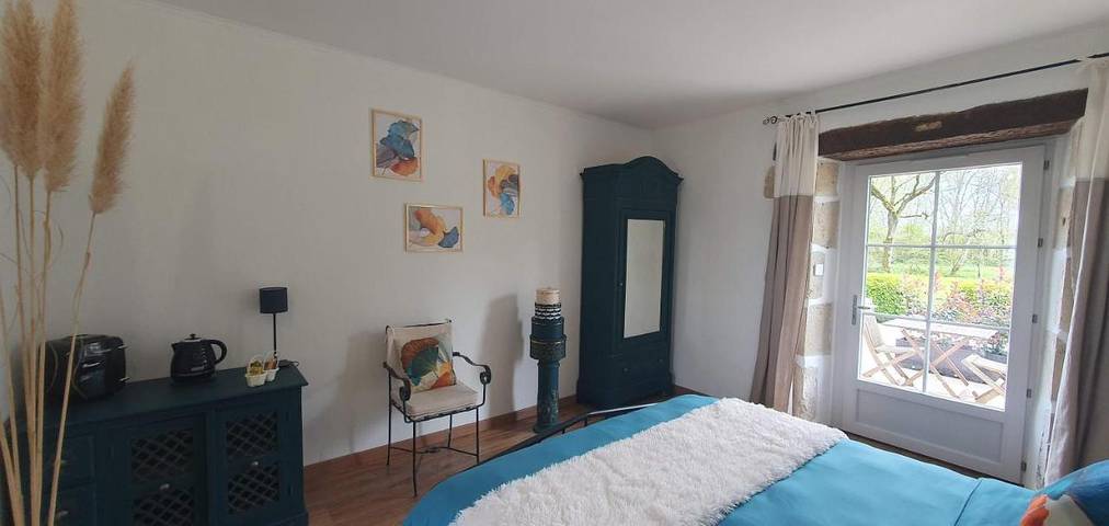 Gîte pour 2 personnes, avec Terrasse et Jardin ainsi que Piscine et Vue à Vic-Fezensac - 4