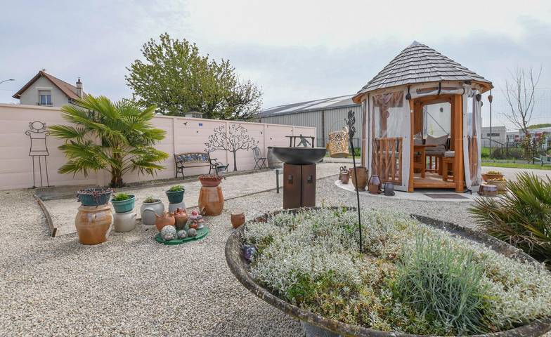 Chambre d’hôte pour 2 personnes, avec Terrasse et Jardin dans l' Aube - 2