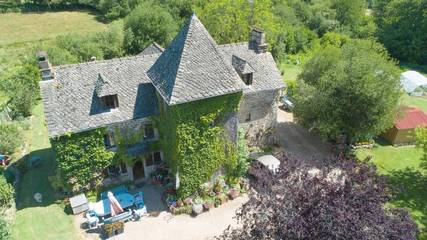 Chambre d’hôte pour 6 personnes, avec jardin et vue à Espagnac