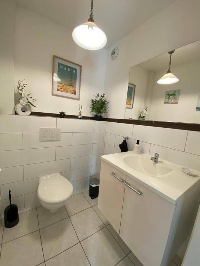 Appartement entier, Two-Bedroom Apartment in Blotzheim, Région de Mulhouse
