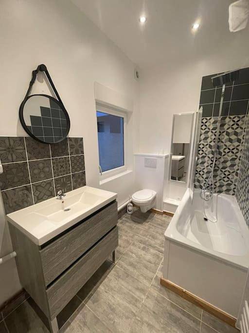 Location de vacances pour 6 personnes, avec jardin et terrasse dans Bosc Roger Sur Buchy - 4