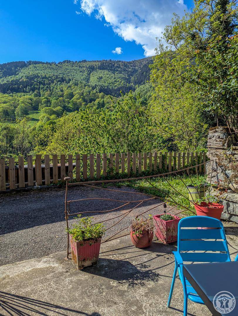 Gîte la Grange avec Spa in Saint-Aventin, Pyrénées