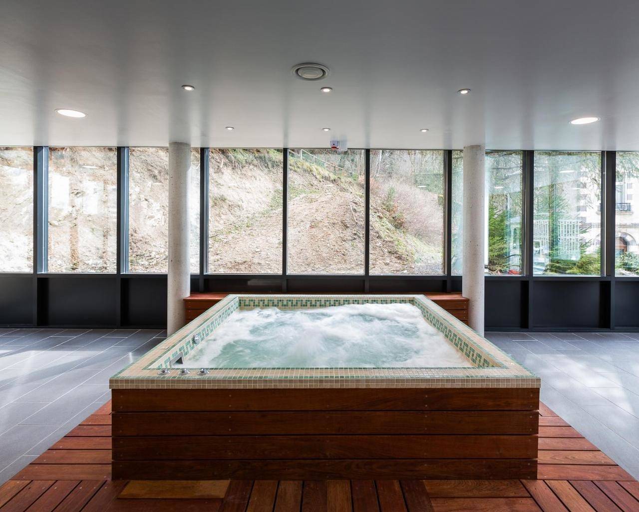 Le Parc Des Fees Hôtel Retaurant & Spa in La Bourboule, Parc naturel régional des Volcans d'Auvergne