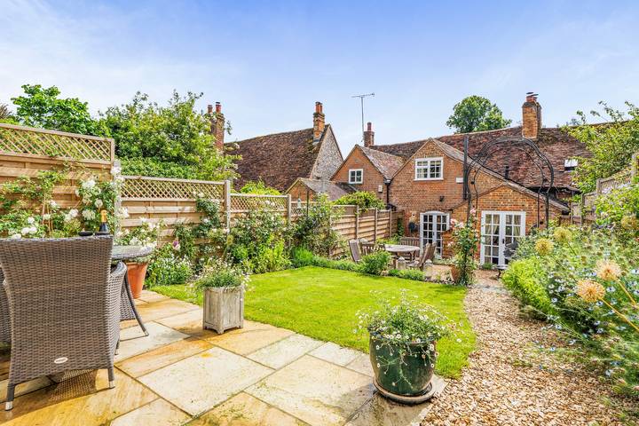 Cottage for 4 people, with garden and terrace, child-friendly in Buckinghamshire