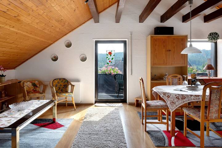 Ferienwohnung für 6 Personen, mit Balkon und Garten sowie Seeblick in Schluchsee - 2