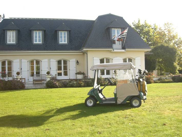 Gîte pour 7 personnes, avec piscine à Epiniac