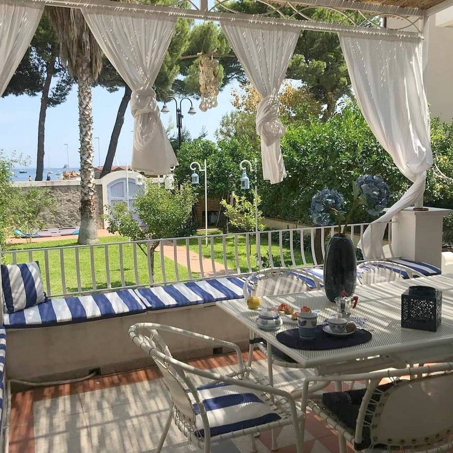 Villa Del Melograno in Marina di Patti, Patti