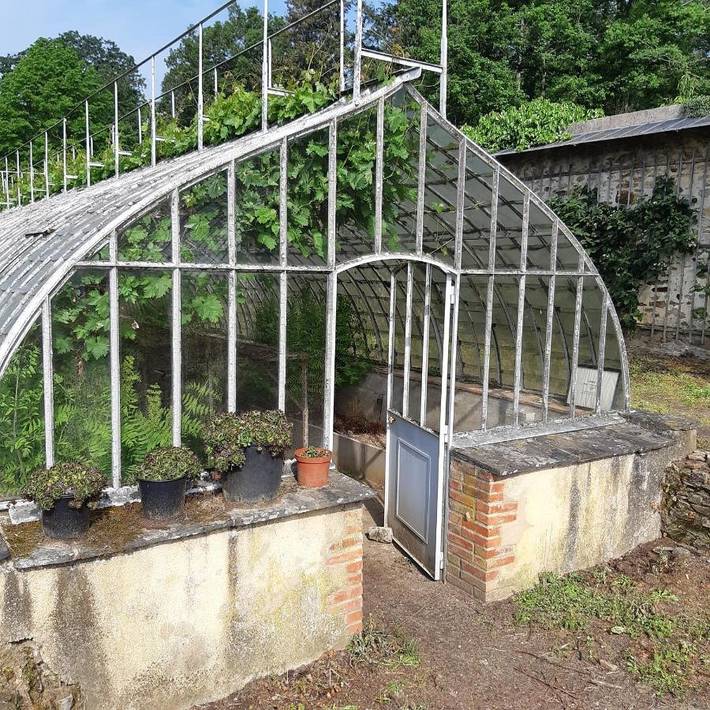 Location de vacances pour 5 personnes, avec terrasse ainsi que piscine et jardin, animaux acceptés à Craon - 2