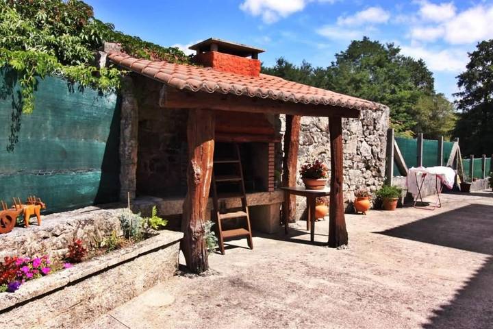 Location de vacances pour 10 personnes, avec vue et jardin à Padrón - 2