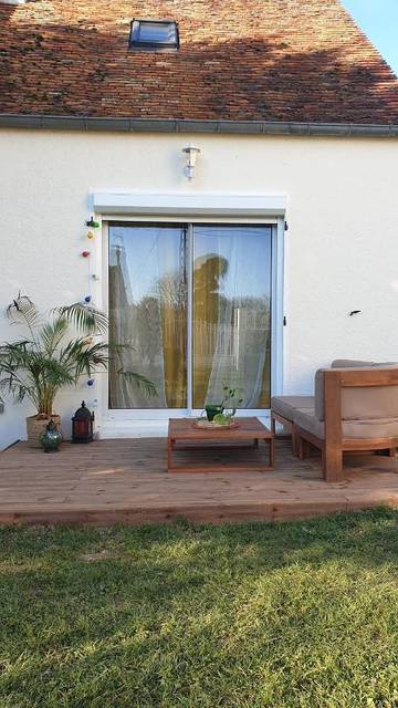 Gîte pour 3 personnes, avec terrasse ainsi que jardin et jacuzzi à Mormant