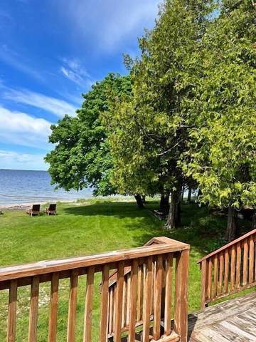 Cabin Rentals And Lodges for 4 Guests in Lake Michigan, Michigan, Picture 1