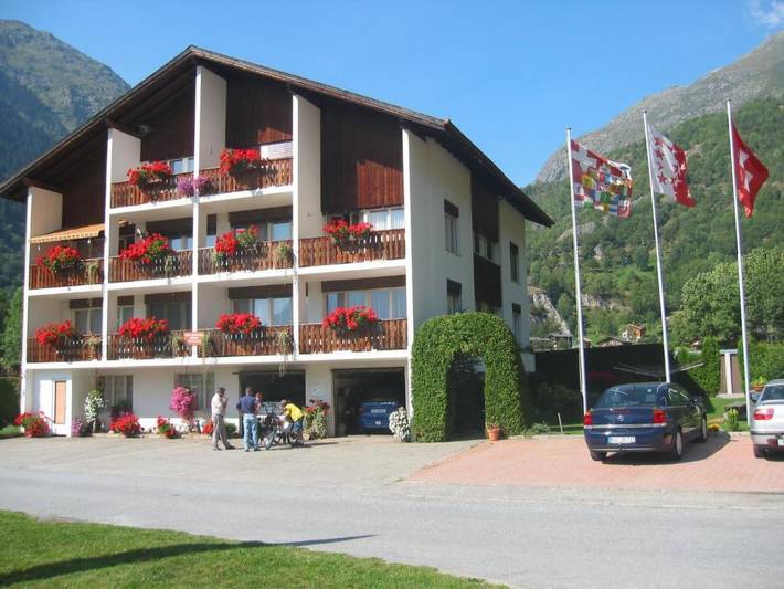 Ferienwohnung für 4 Personen, mit Balkon und Sauna in Fieschertal