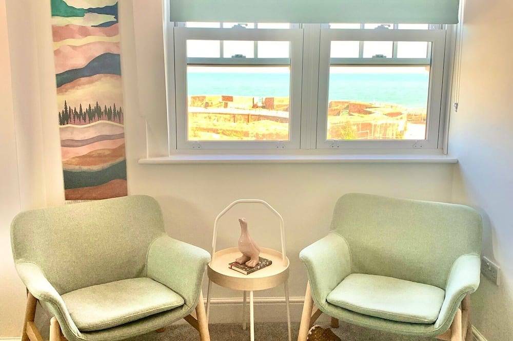 Apartment for 5 People in Eastbourne, East Sussex