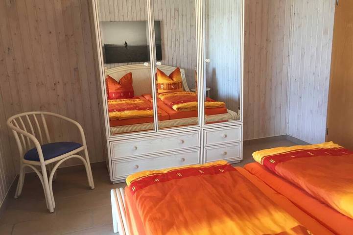 Bungalow für 5 Personen, mit Terrasse und Garten in Altenkirchen - 3