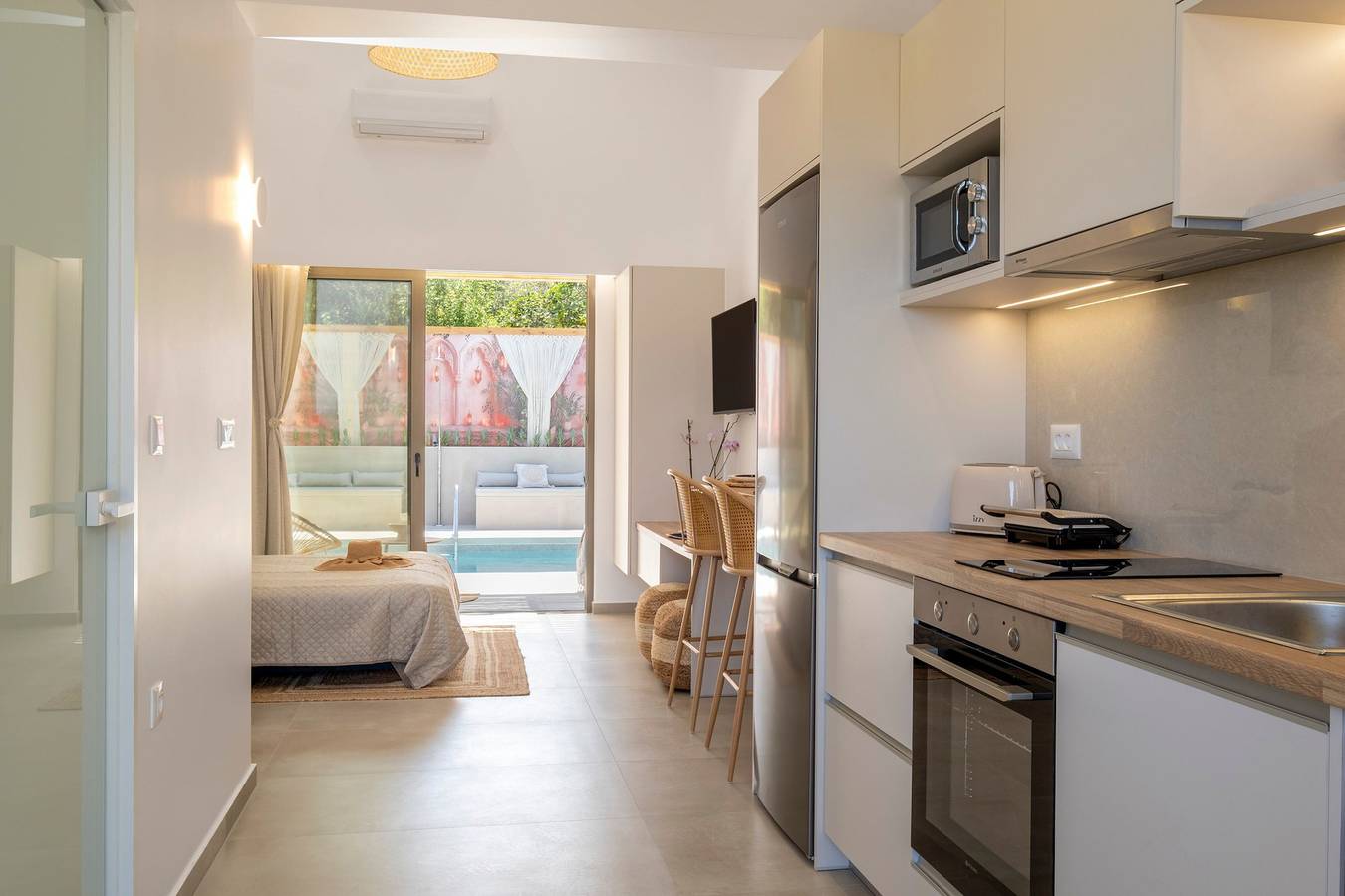 Appartement entier, Aladdin Luxury Apartment with shared pool 3  in Région de la Canée