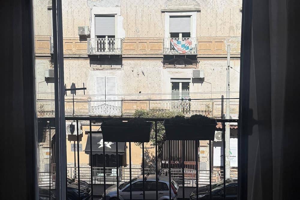 Ganze Wohnung, Lucky Villa-your apartment in Naples near the Reggia di Capodimonte in Neapel, Neapel Provinz