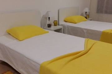 Villa for 14 Guests in Ponta Delgada, São Miguel, Picture 2