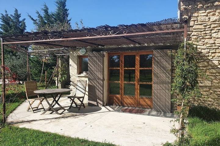 Gîte pour 2 personnes, avec Terrasse et Jardin
