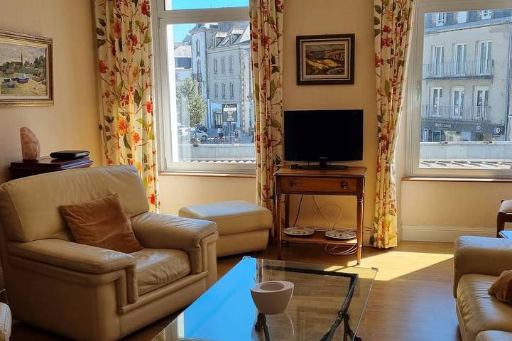 Apartamento entero, Facing the port of Audierne, close to beaches and Pointe de Raz in Audierne, Côte de Cornouaille