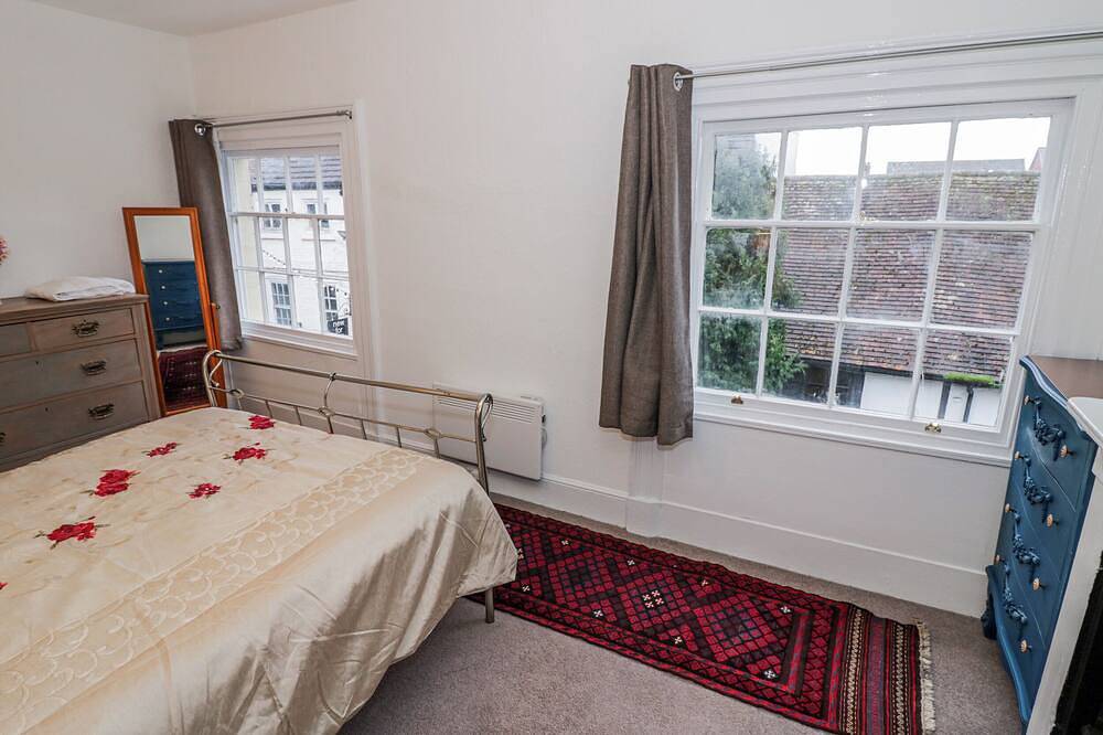 Little Marrakesh Lodge, family friendly in Worcester in Worcester, Worcestershire