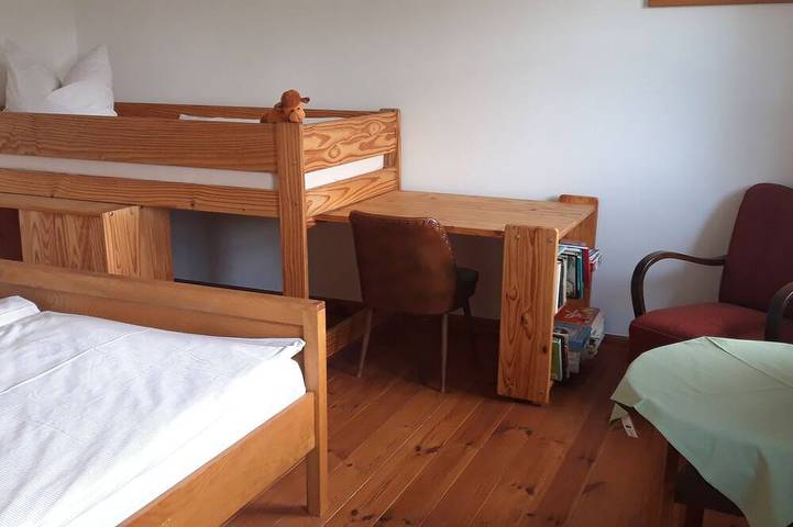 Ganze Wohnung, Ruhig gelegene 160 qm große Ferienwohnung für 5 Personen nahe Stettiner Haff. in Bugewitz, Vorpommern Greifswald