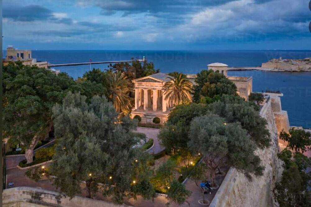Ganze Wohnung, Rare Suite in Valletta`s Heart! Sea-View + Wifi in Valletta, Insel Malta