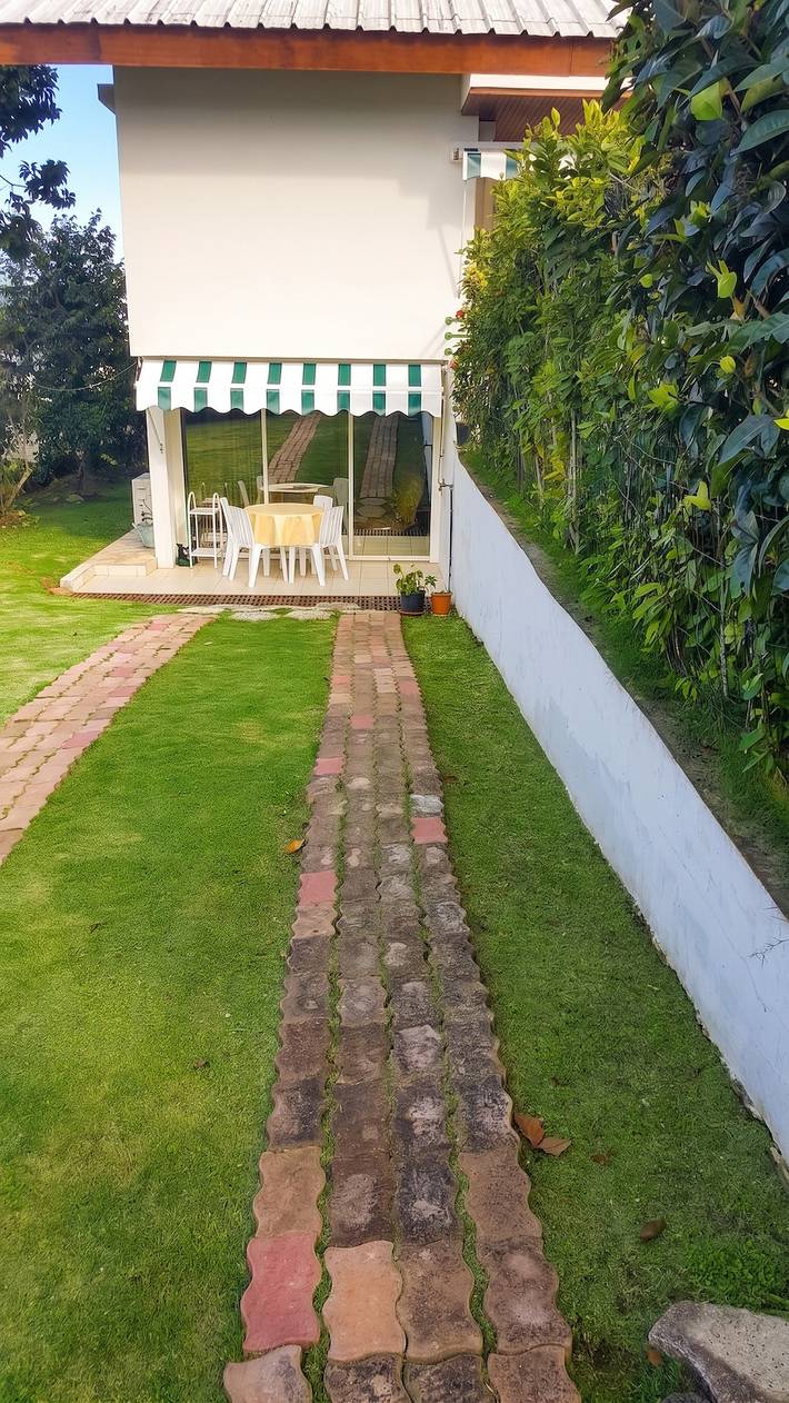 Apartamento entero, Apartamento encantador en Baie Mahault con bonita terraza – 30 m² in Baie-Mahault, Guadalupe